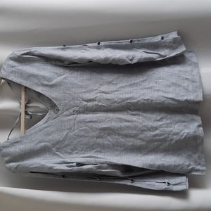 Flutter sleeve v neck